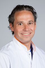 C.A.J. (Carlo) Holtzer